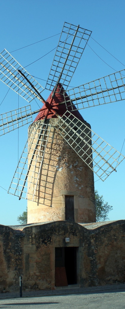 Roda la mola, de Paco Muñoz