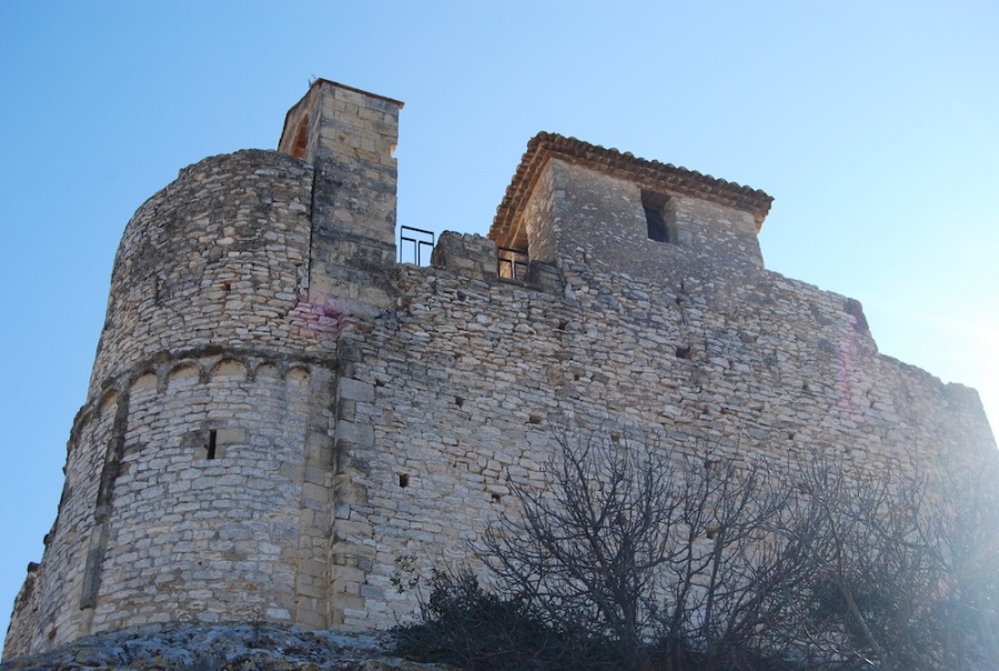 Seguint la pista dels cossetans fins al castell de la Santa Creu